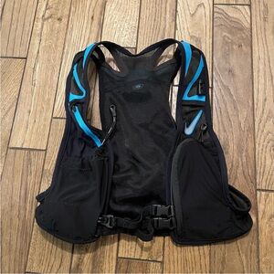 Nike Running Vest Black/Blue - Multiple Pockets & Dry Zone Women M